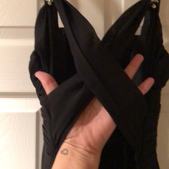 Beautiful black long gown - Picture 2 of 3